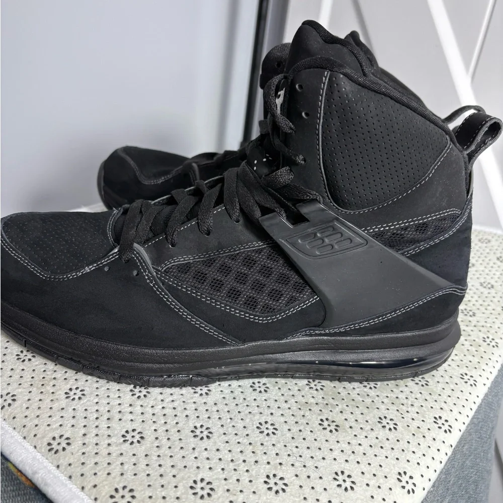 Jordan Men's Black High-Top Sneakers